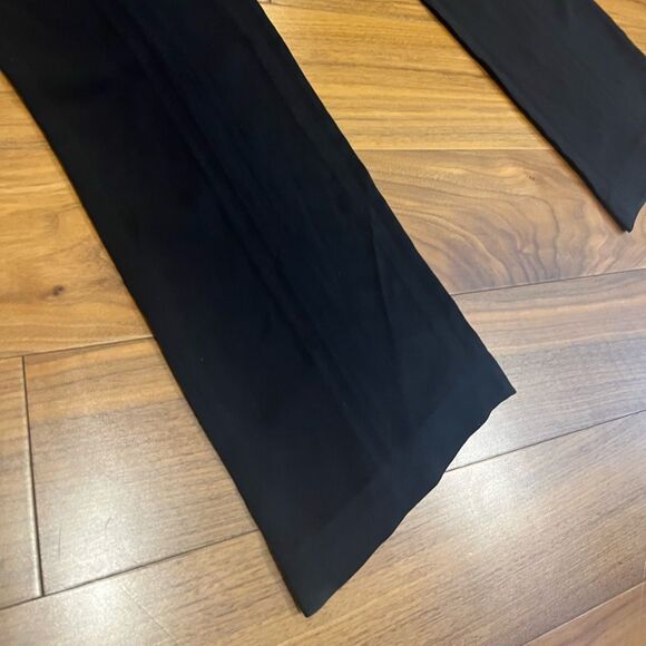 CO Essentials collection Black pants size XL - Picture 2 of 6